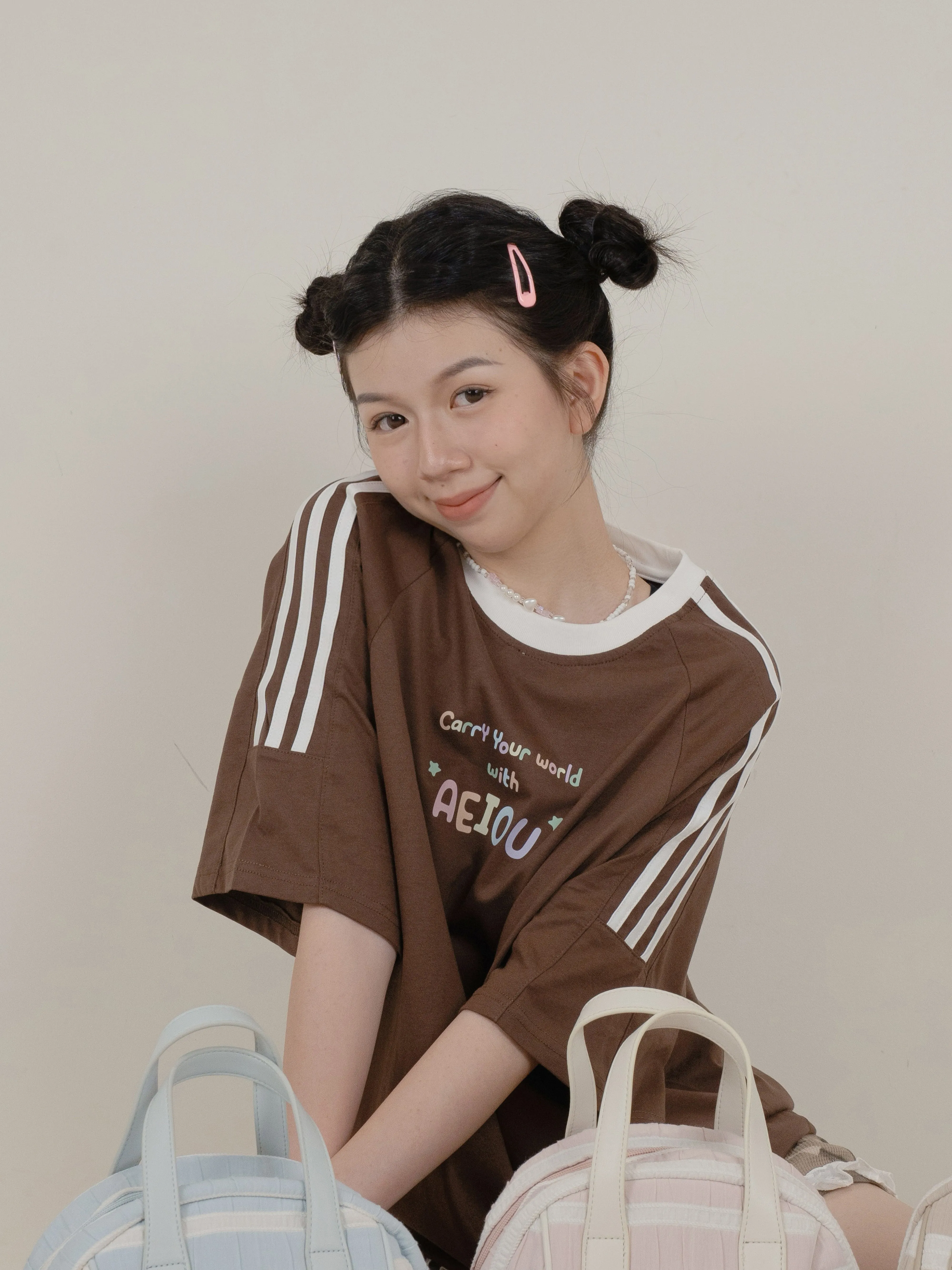 AEIOU T-Shirt Collection BROWN