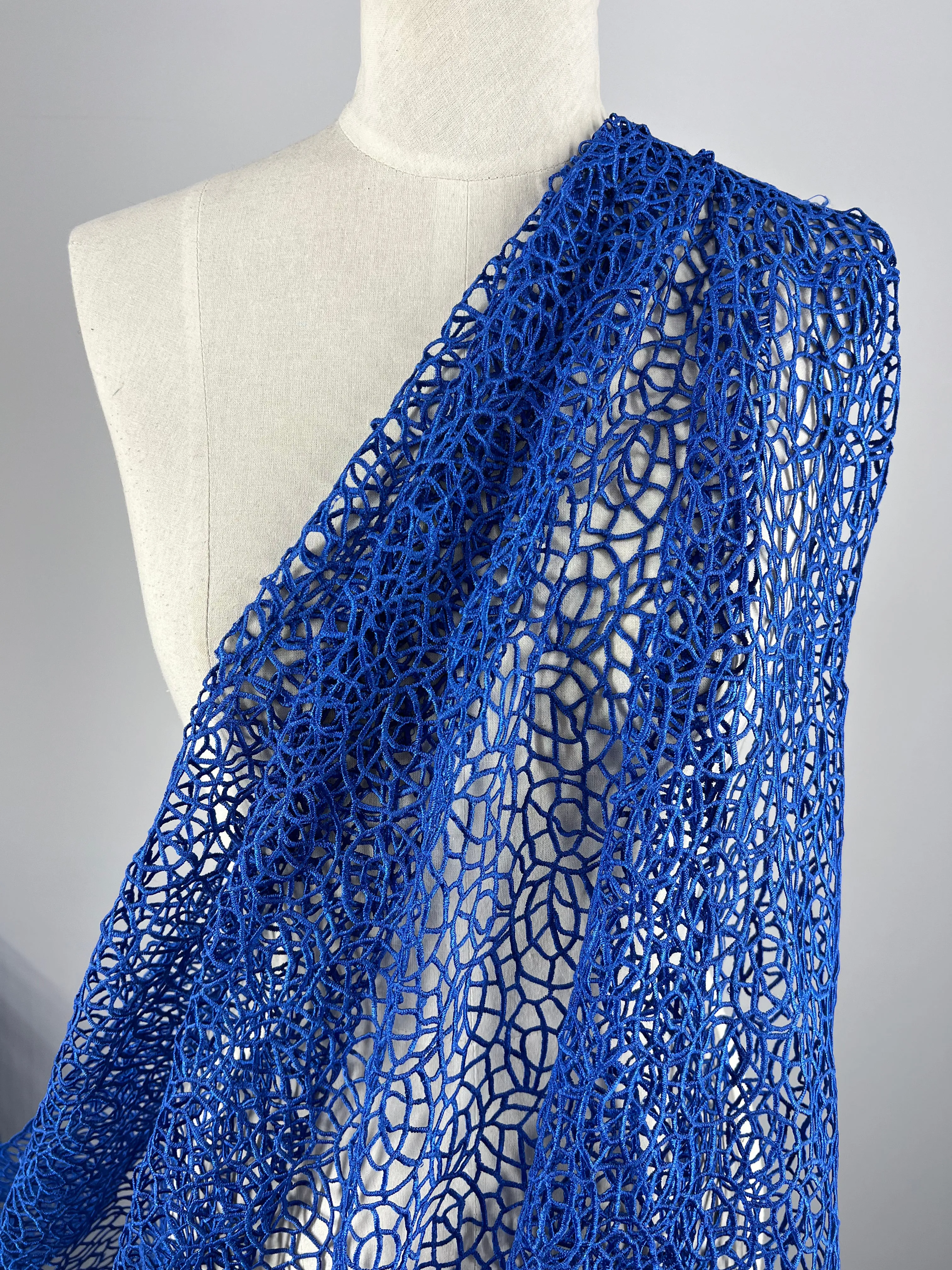 Anglaise Lace - Cobalt - 125cm