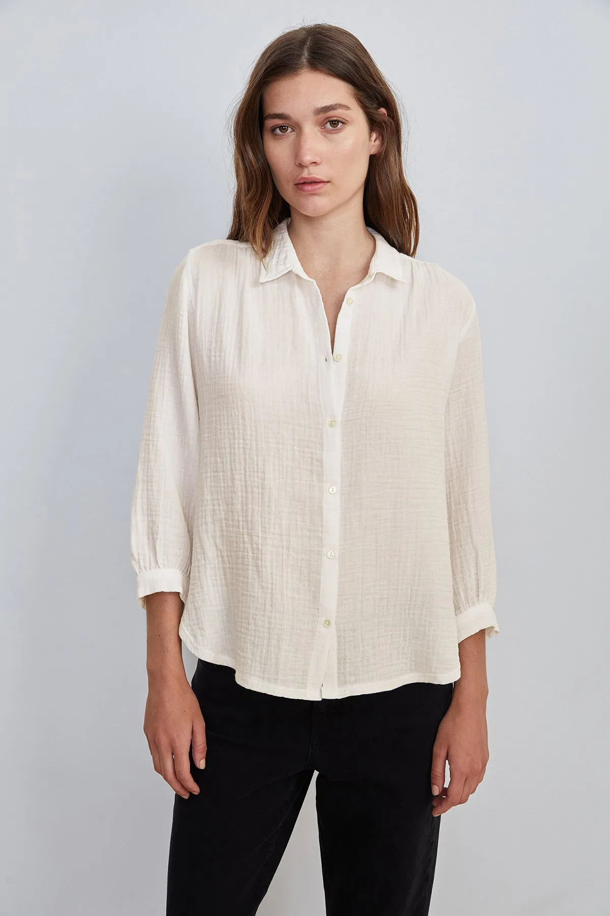 DAYNA 3/4 SLEEVE BUTTON-UP BLOUSE