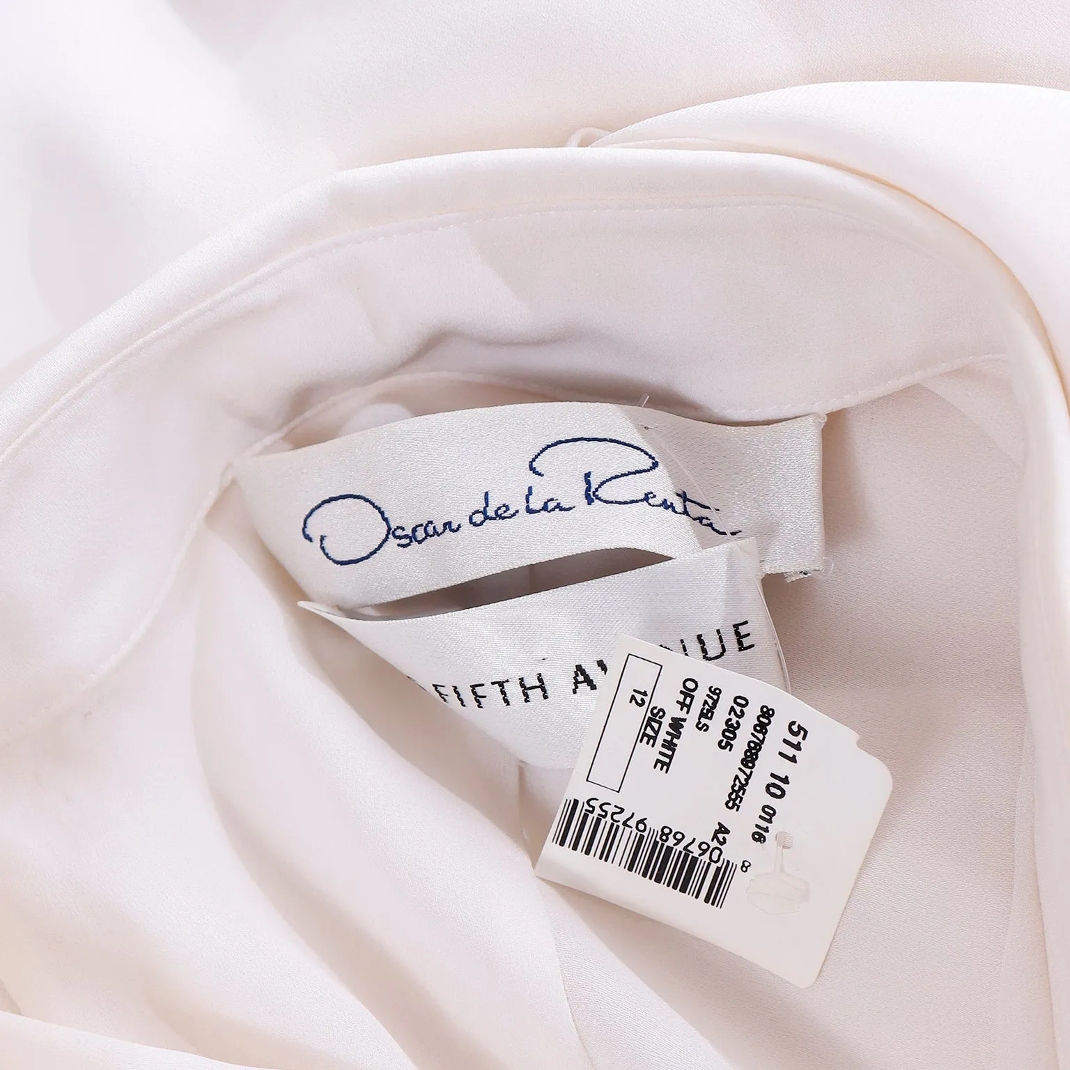 Deadstock 2000s Oscar de la Renta Ivory Silk Blouse w Ruffled Sleeve Cuffs