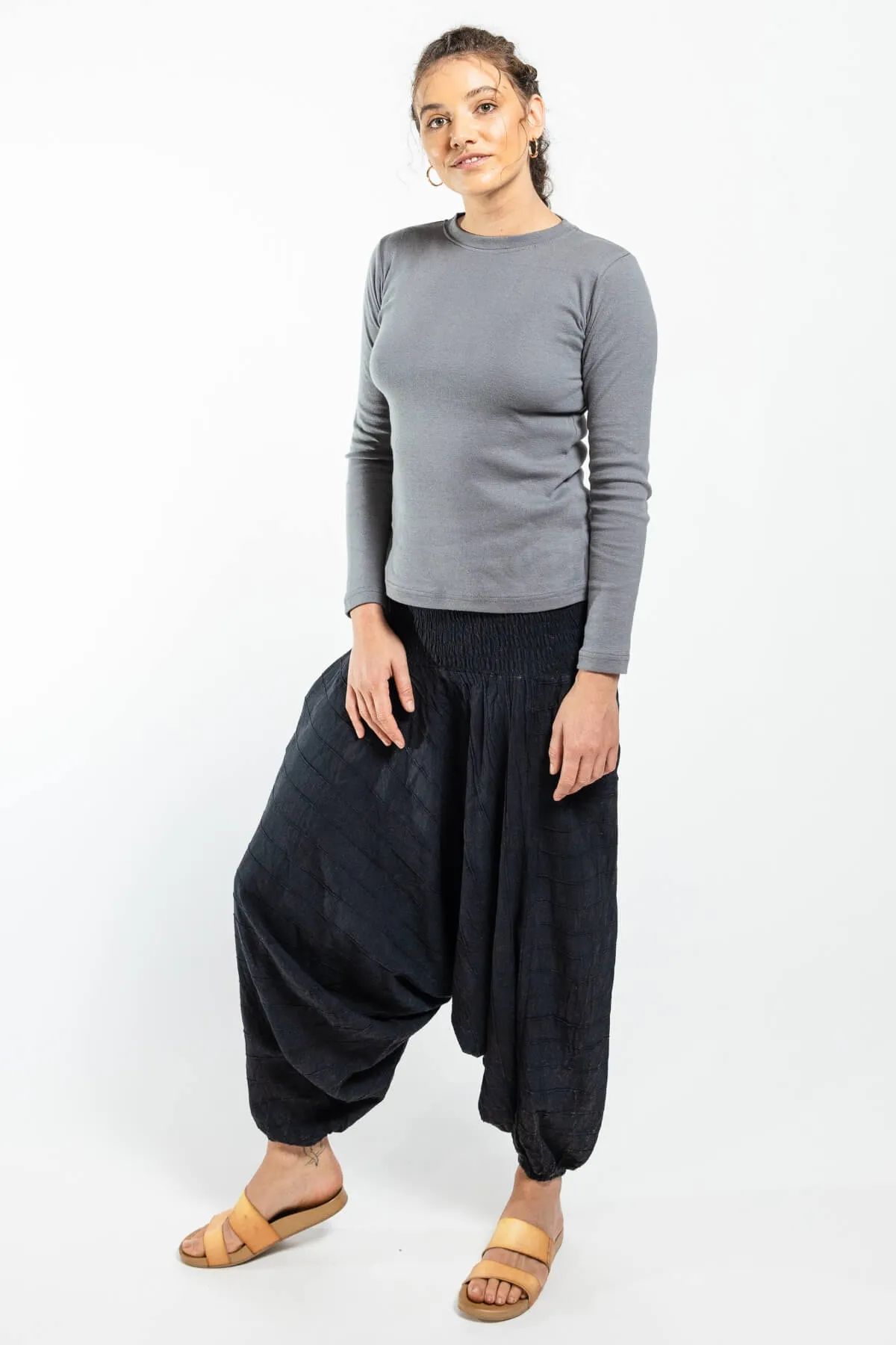 Low Crotch Pants Pintuck - Black