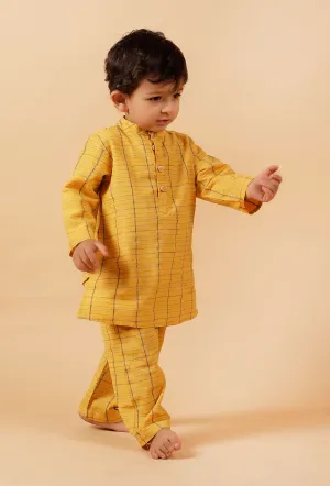 Set of 2: Yellow Checked  Kurta With Yellow Checked Woven Pant