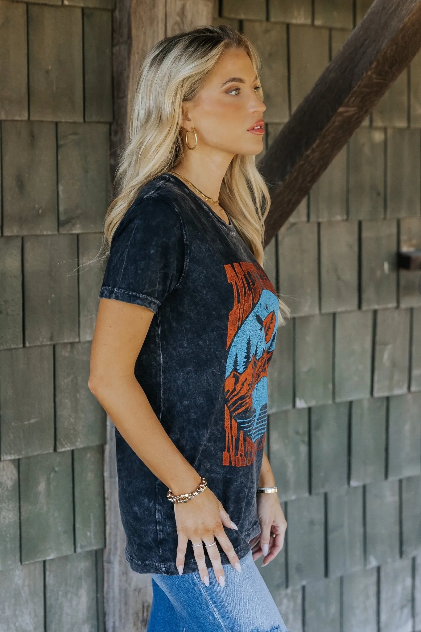 Vintage Charcoal Montana Graphic T-Shirt